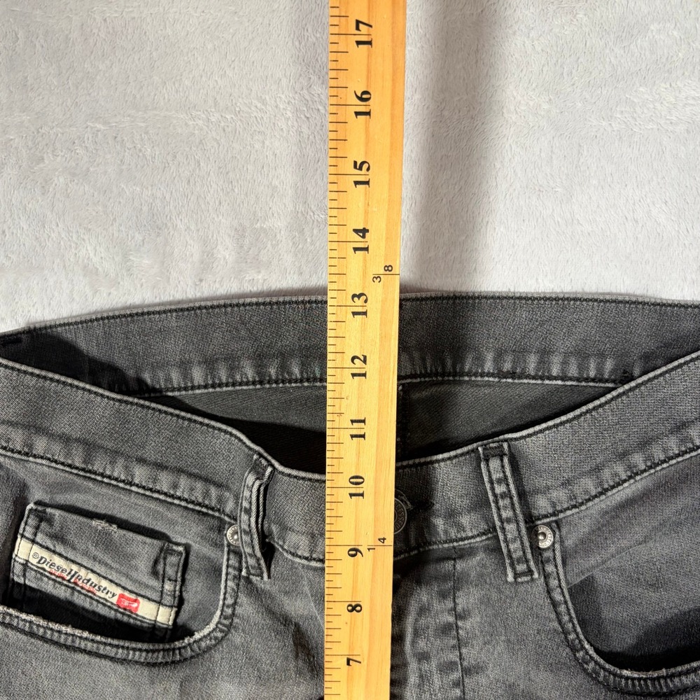 Diesel Grey Wash Slim Tapered Jeans Mens Size 30 Five Pocket Denim Faded Black - Picture 6 of 13
